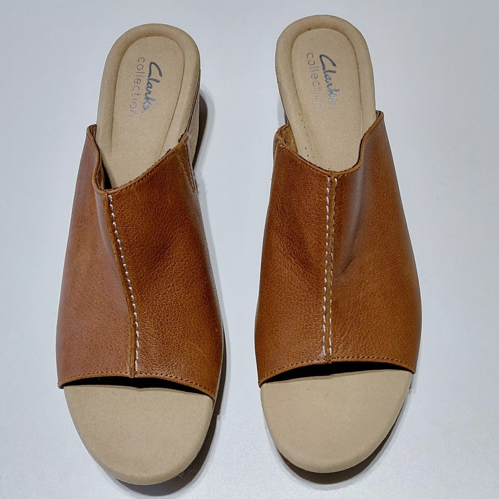 CLARKS Giselle  Orchid Women's Leather Tan Wedge Sandal Size 10M